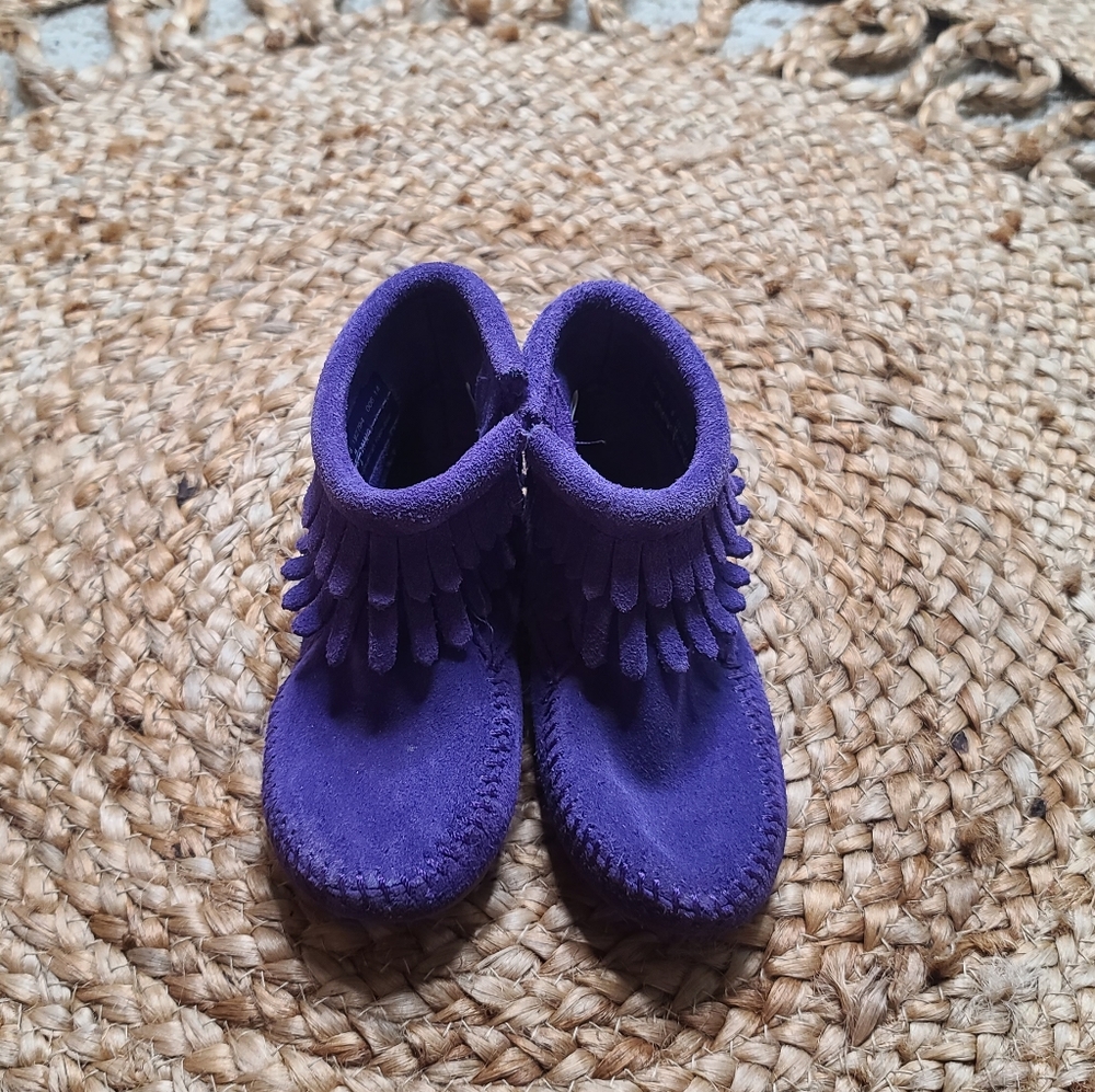 Minnesota girl boots